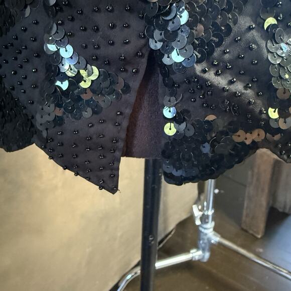 Vintage Hand Embroidered Black Sequin Beaded Top Blouse Scallop Hem Size 42 - Picture 8 of 10